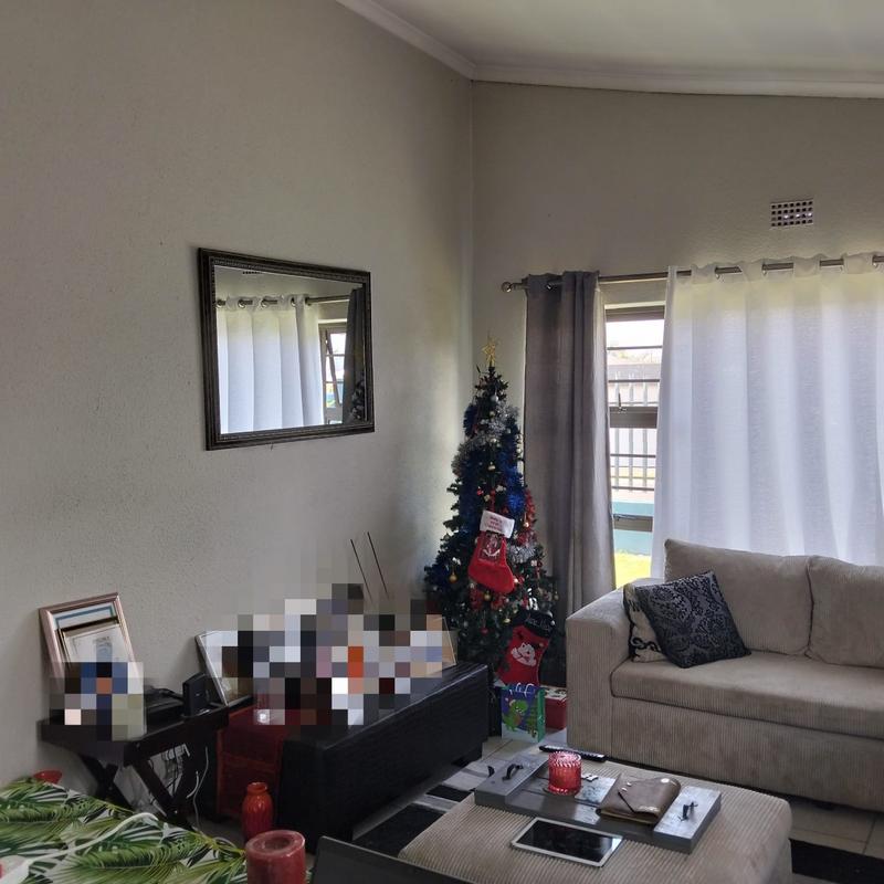 3 Bedroom Property for Sale in Peerless Park North Western Cape